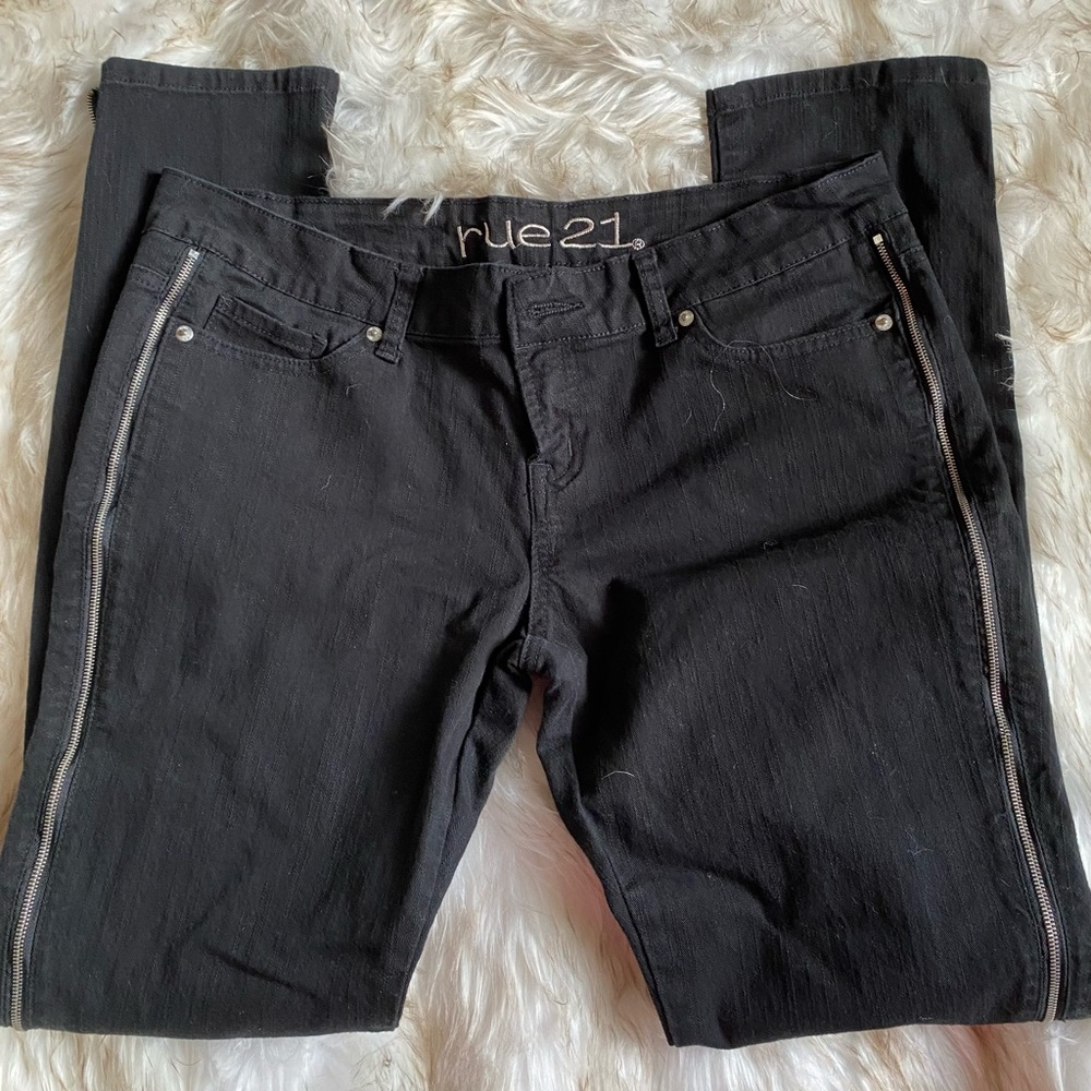 Rue 21 Zipper Jeans